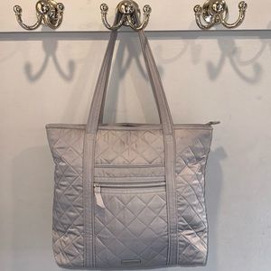 Vera Bradley Tranquil Grey Large Zippered Tote in Performance Twill